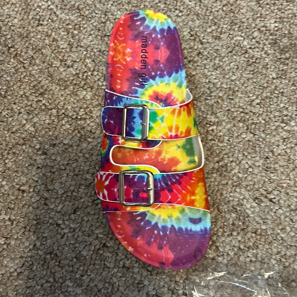 Madden Girl Teddy Slide 8